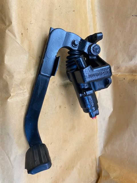 1968 international truck brake master cylinder